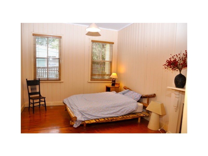 11 Staveley Parade, Blackheath NSW 2785