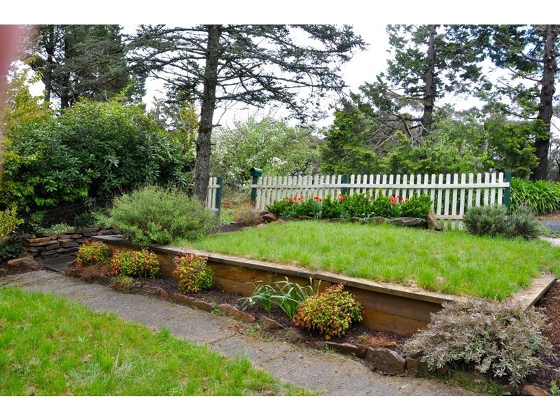 143 Great Western Highway, Blackheath NSW 2785