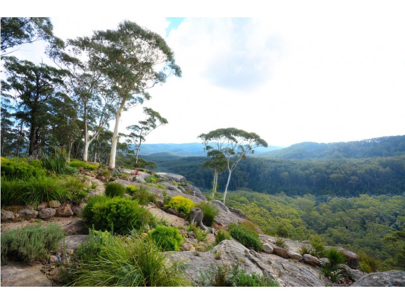 32 Wynnes Rocks Road, Mount Wilson NSW 2786