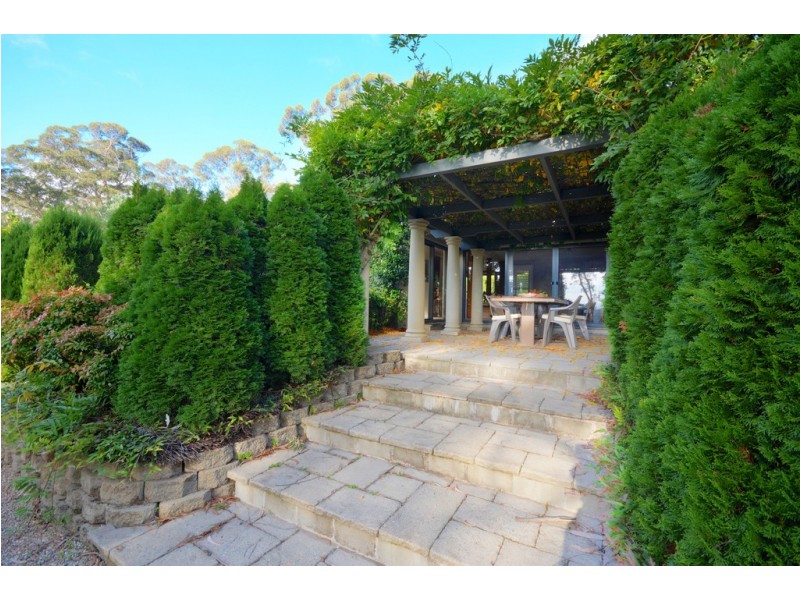 32 Wynnes Rocks Road, Mount Wilson NSW 2786
