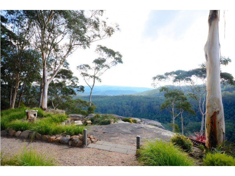32 Wynnes Rocks Road, Mount Wilson NSW 2786