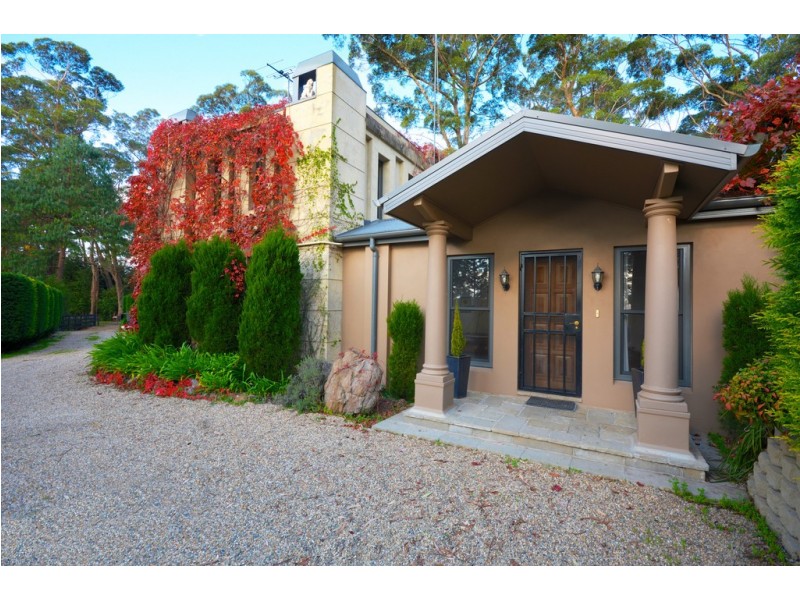 32 Wynnes Rocks Road, Mount Wilson NSW 2786