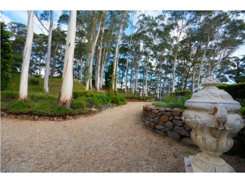 32 Wynnes Rocks Road, Mount Wilson NSW 2786