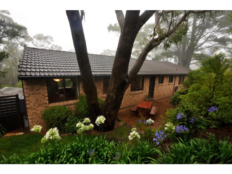 4 Bellevue Cres, Medlow Bath NSW 2780