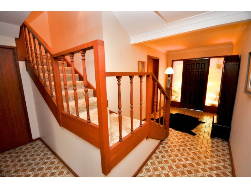 211  Connaught Road, Blackheath NSW 2785