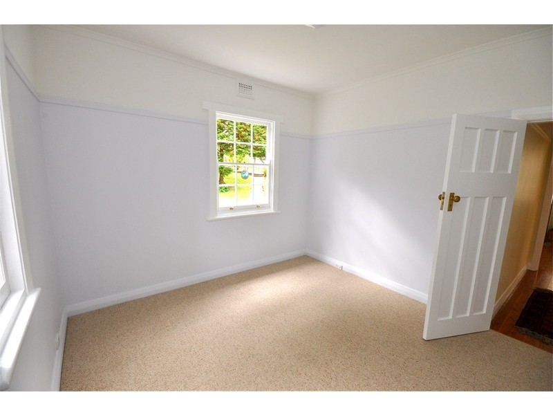 23 Hat Hill Rd, Blackheath NSW 2785