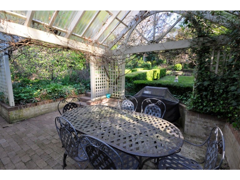 8 Wombat Street, Blackheath NSW 2785