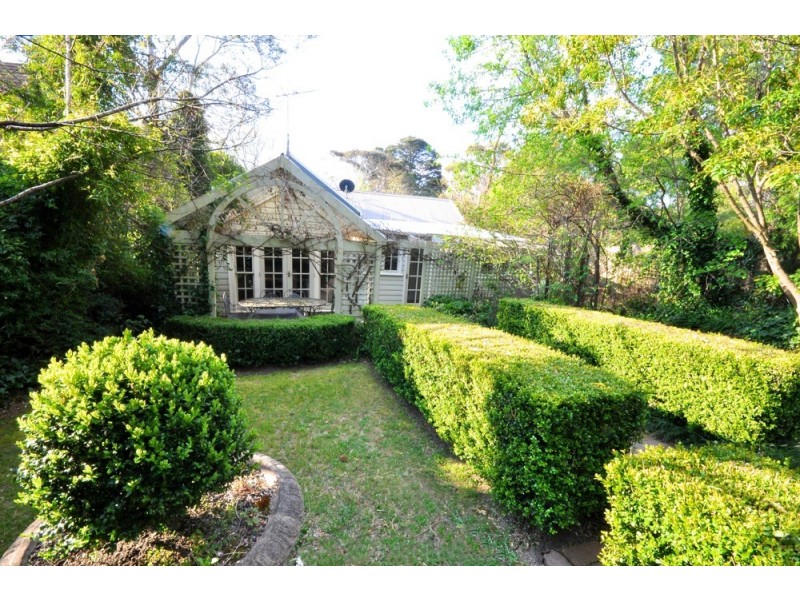 8 Wombat Street, Blackheath NSW 2785