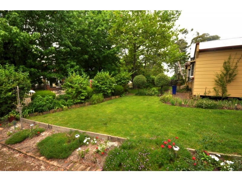 98 Wentworth Street, Blackheath NSW 2785