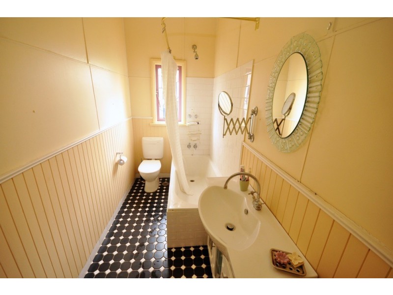 98 Wentworth Street, Blackheath NSW 2785