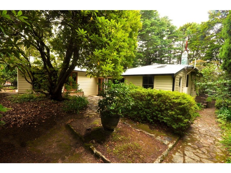 18 Brightlands Avenue, Blackheath NSW 2785