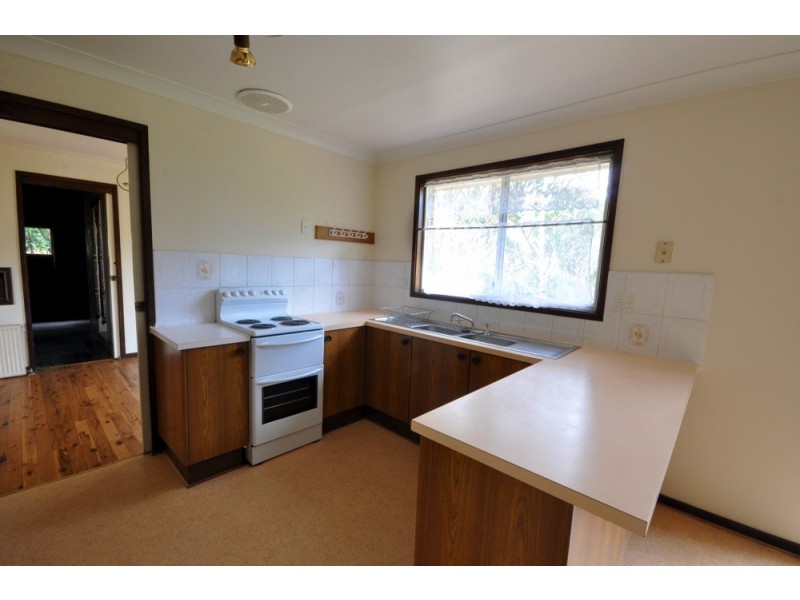 11 Mount York Rd, Mount Victoria NSW 2786