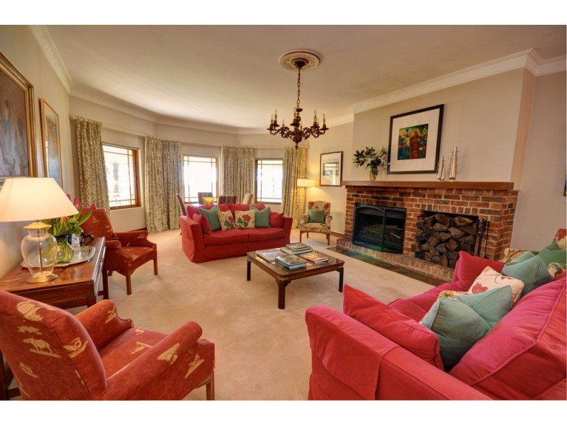 29-31 Wynnes Rocks Rd, Mount Wilson NSW 2786