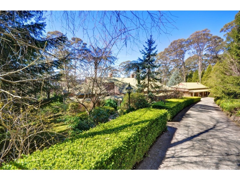 29-31 Wynnes Rocks Rd, Mount Wilson NSW 2786