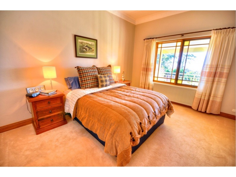 29-31 Wynnes Rocks Rd, Mount Wilson NSW 2786