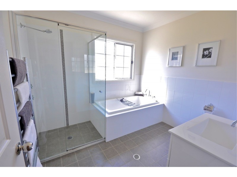 1 Lookout Street, Blackheath NSW 2785