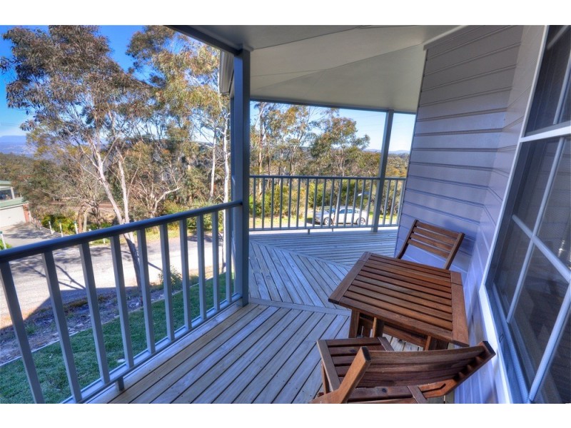 1 Lookout Street, Blackheath NSW 2785