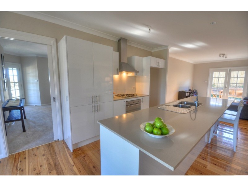 1 Lookout Street, Blackheath NSW 2785