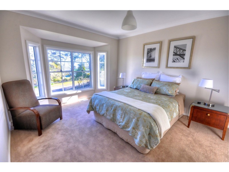 1 Lookout Street, Blackheath NSW 2785