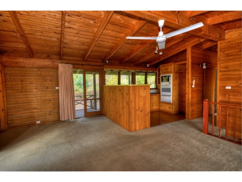 24 Wynnes Rocks Road, Mount Wilson NSW 2786