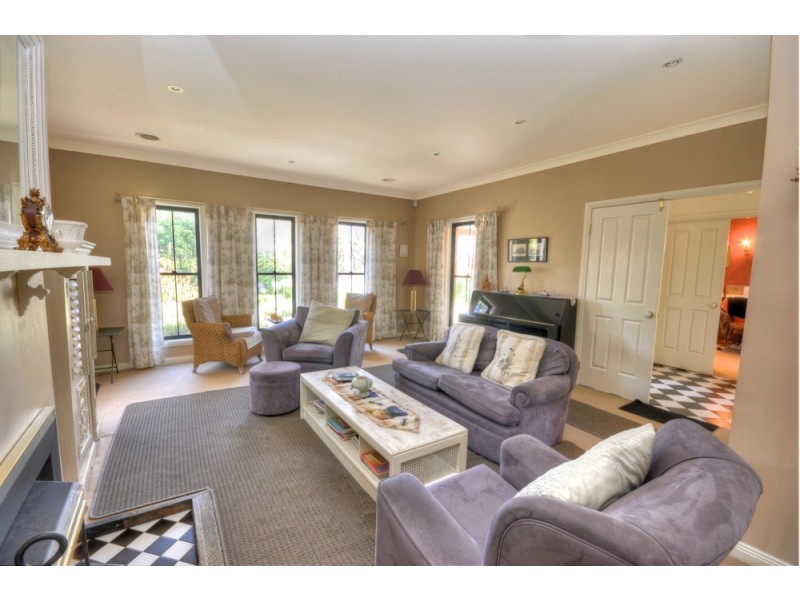 16 Seiberi Close, Blackheath NSW 2785