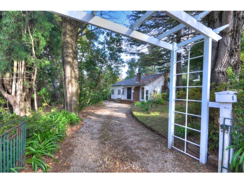 11-15 Barratt Street, Blackheath NSW 2785