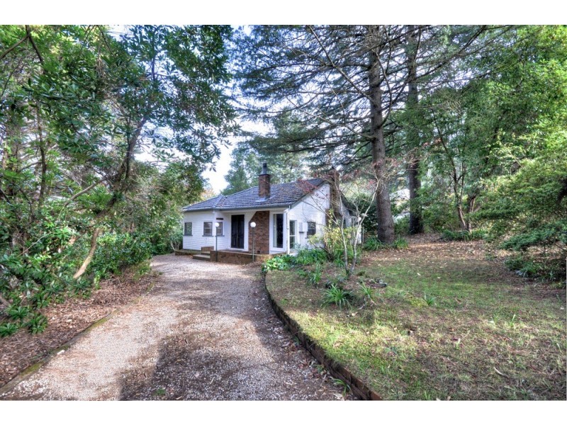 11-15 Barratt Street, Blackheath NSW 2785