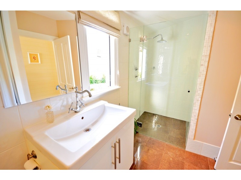 25 Lookout Street, Blackheath NSW 2785