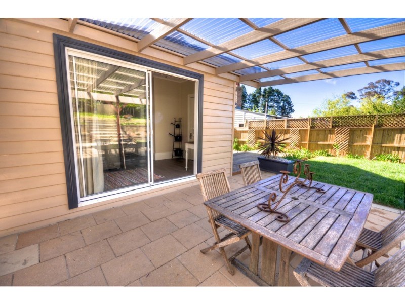 25 Lookout Street, Blackheath NSW 2785