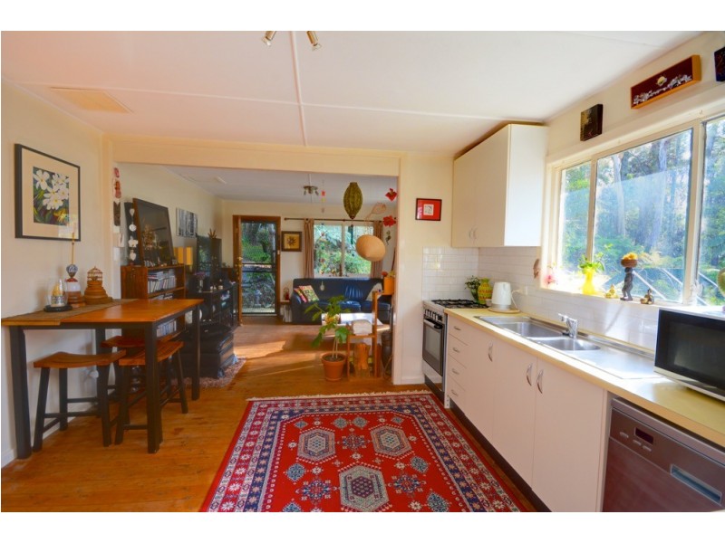 2 Dell Street, Blackheath NSW 2785