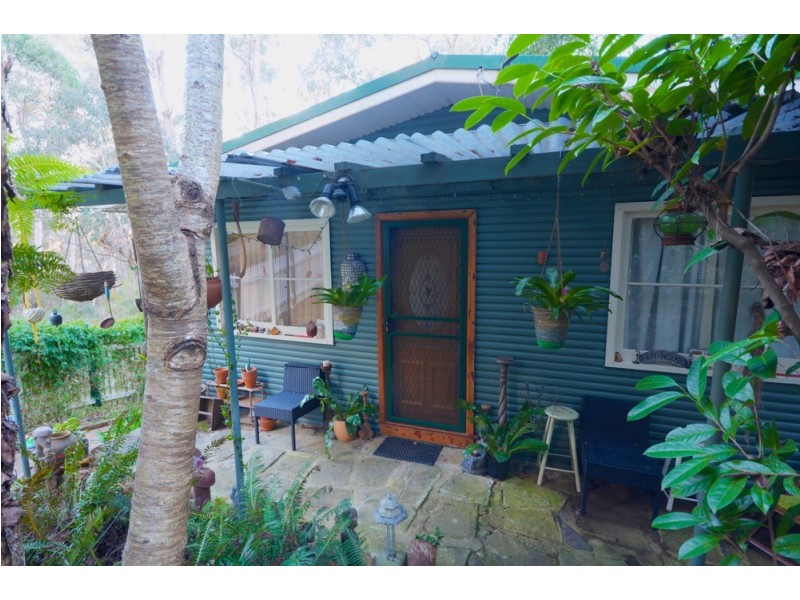 2 Dell Street, Blackheath NSW 2785