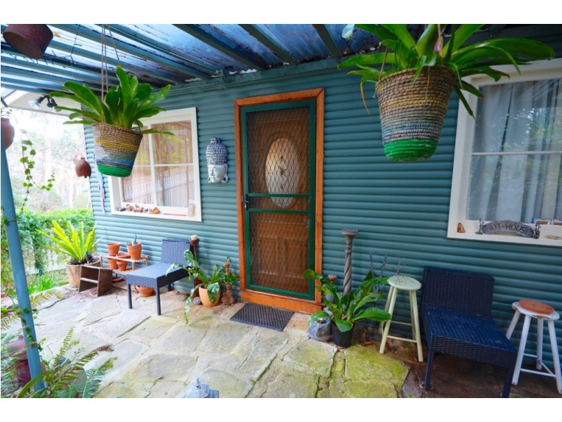 2 Dell Street, Blackheath NSW 2785