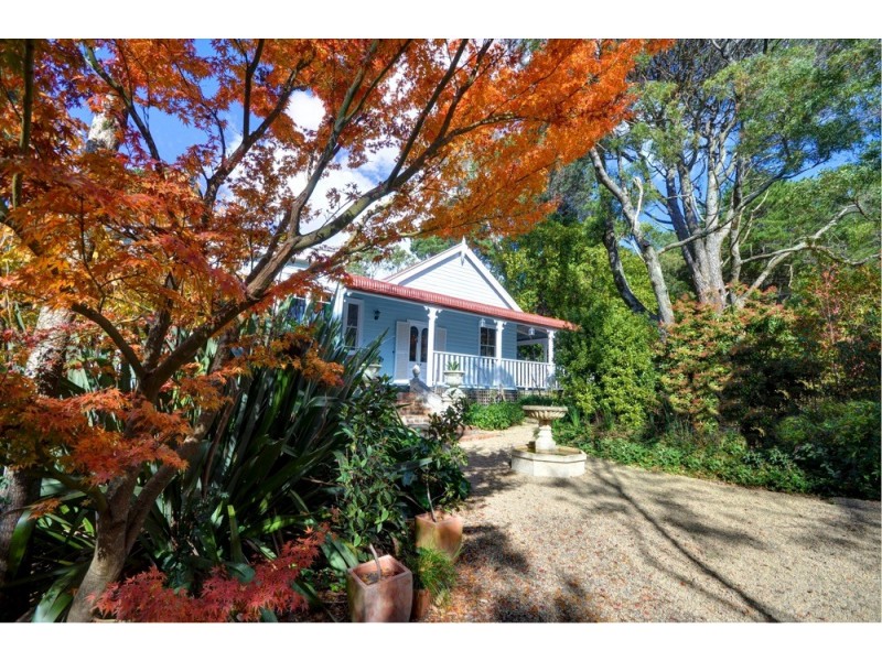 27 Inconstant Street, Blackheath NSW 2785