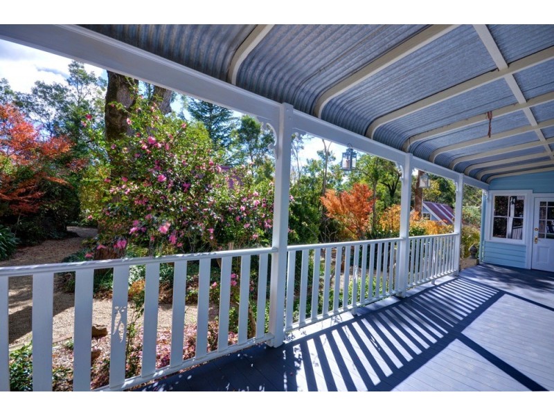 27 Inconstant Street, Blackheath NSW 2785