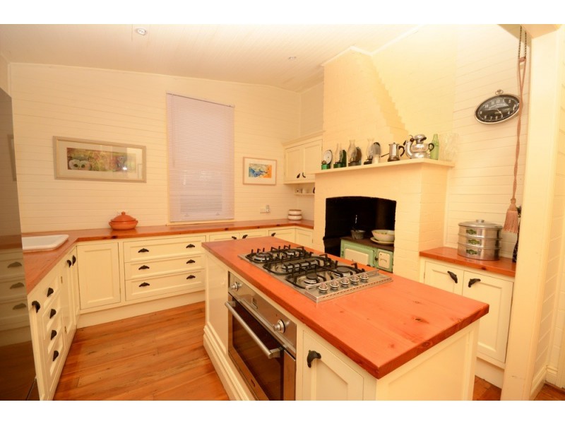 27 Inconstant Street, Blackheath NSW 2785