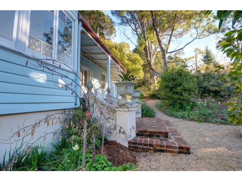 27 Inconstant Street, Blackheath NSW 2785