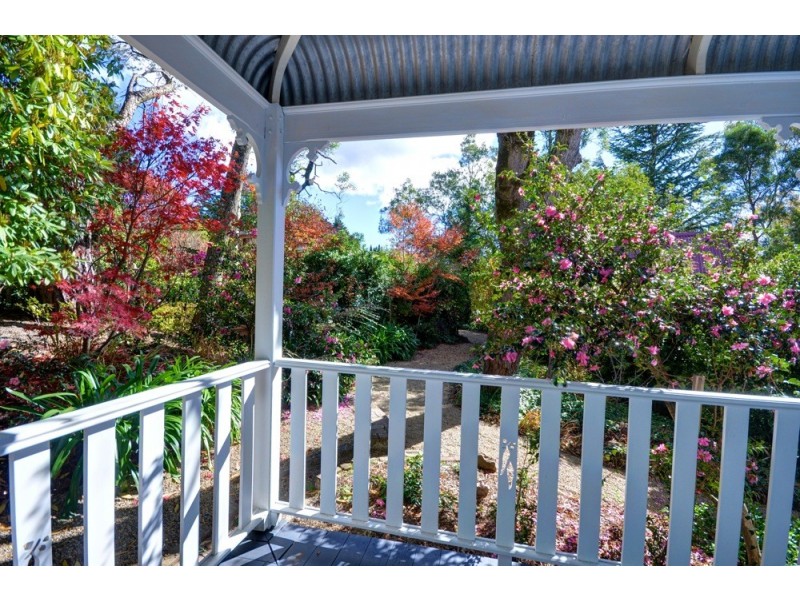 27 Inconstant Street, Blackheath NSW 2785