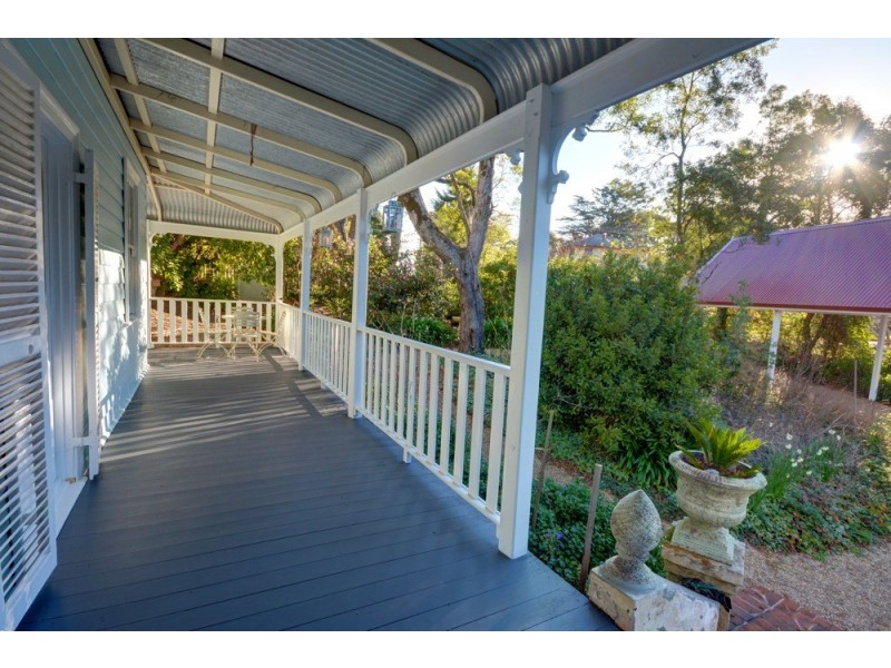 27 Inconstant Street, Blackheath NSW 2785