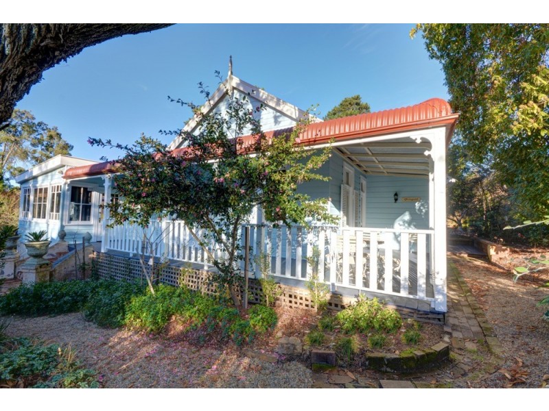 27 Inconstant Street, Blackheath NSW 2785