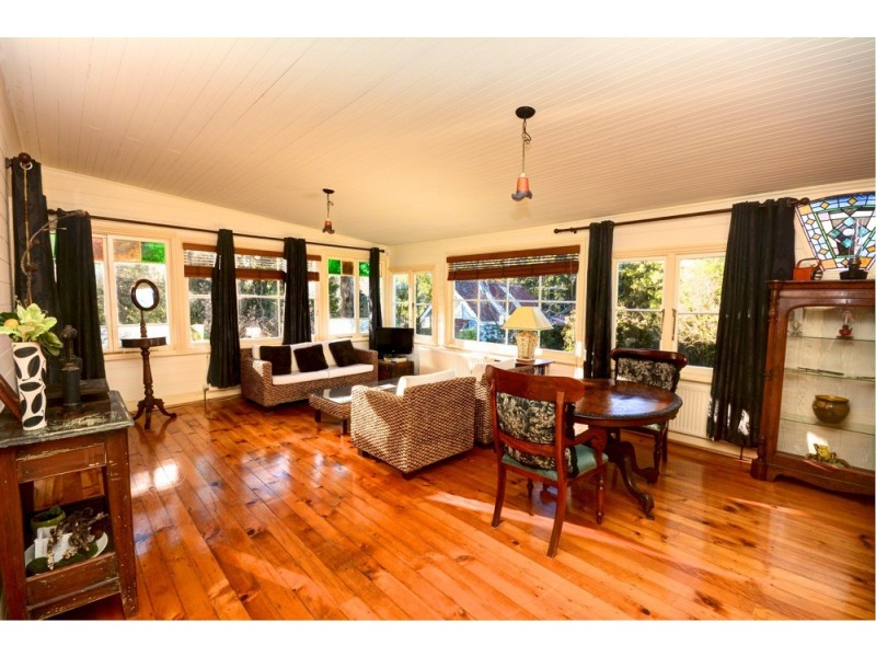 27 Inconstant Street, Blackheath NSW 2785