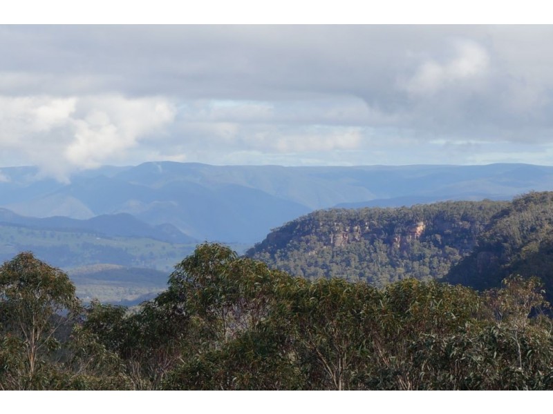 84 Station Street, Blackheath NSW 2785