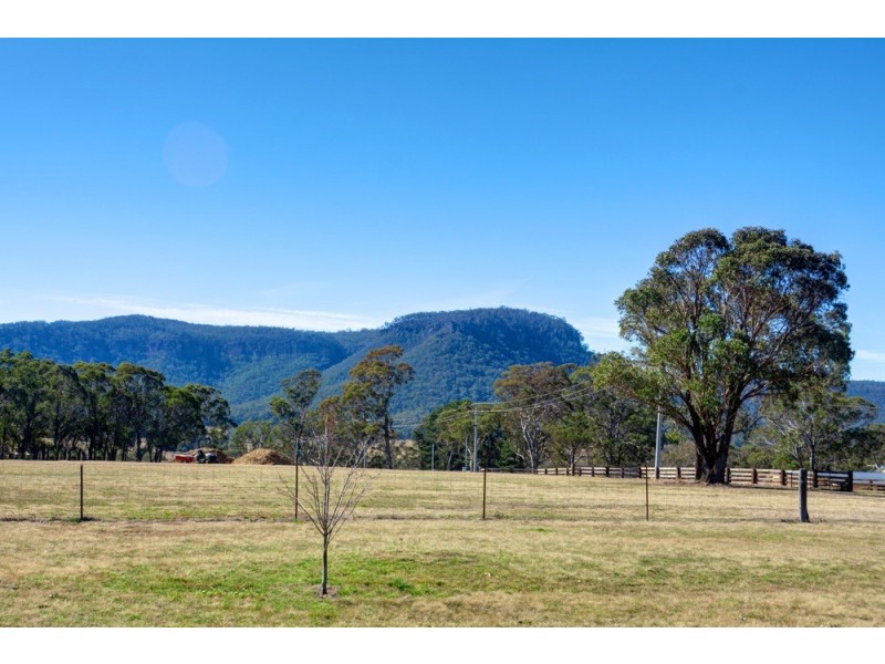 5 River Lett Close, Hartley NSW 2790