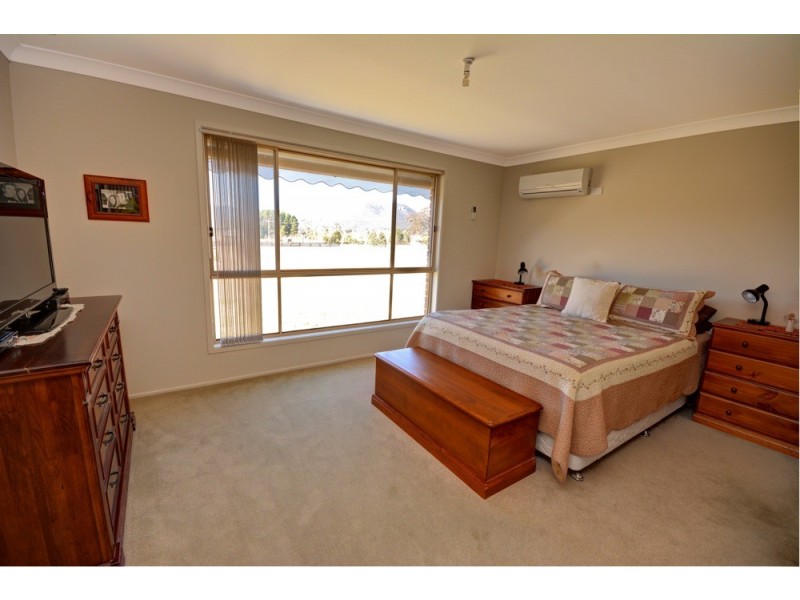 5 River Lett Close, Hartley NSW 2790