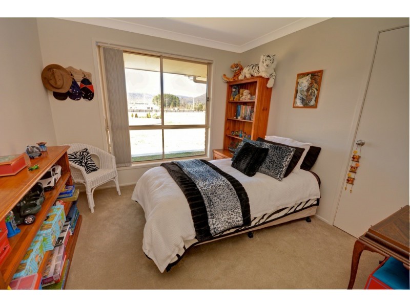 5 River Lett Close, Hartley NSW 2790