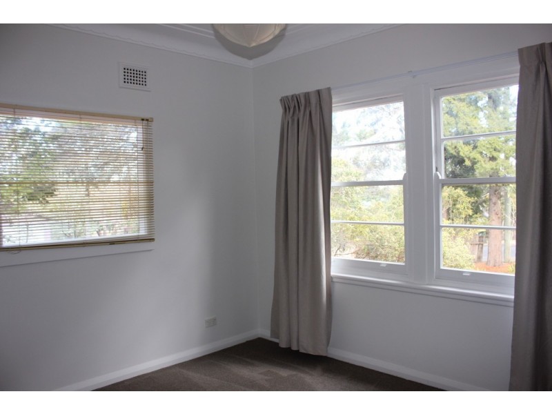 8 Evans Lookout Road, Blackheath NSW 2785