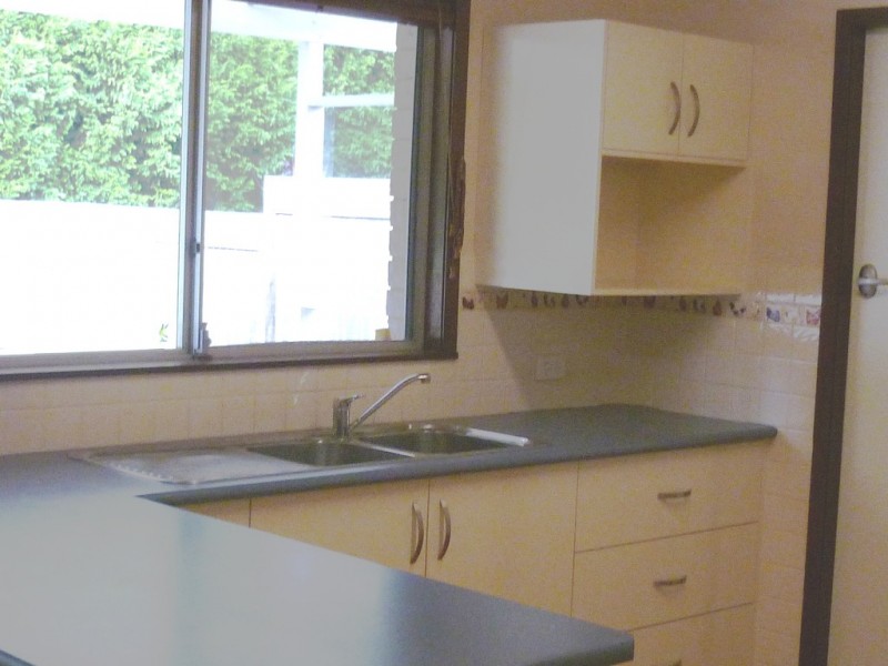 36 LAKEVIEW AVENUE, Blackheath NSW 2785