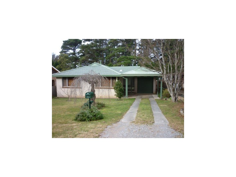 36 LAKEVIEW AVENUE, Blackheath NSW 2785