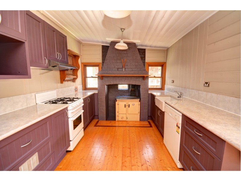 57 Govetts Leap, Blackheath NSW 2785