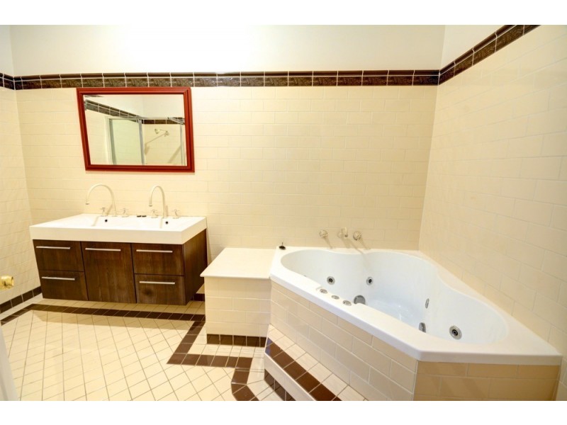 13 CHELMSFORD AVE, Blackheath NSW 2785