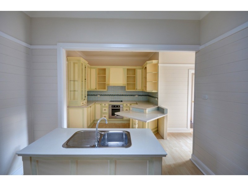 13 CHELMSFORD AVE, Blackheath NSW 2785